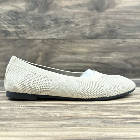 NIB Bernie Mev 40 Nikki Stretchy Knit Comfort Ballet Flats Nude Silver - Picture 4 of 10